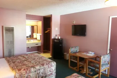 Photo 4 - Blue Seal Inn