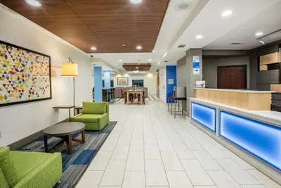 Photo 3 - Holiday Inn Express Hotel & Suites Dallas-Grand Prairie I-20 by IHG