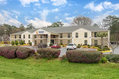 Photo 2 - Comfort Inn & Suites Griffin North