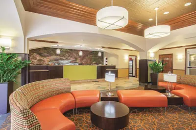 Photo 5 - La Quinta Inn & Suites by Wyndham Bentonville
