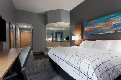 Photo 5 - Sleep Inn & Suites St Petersburg Gateway