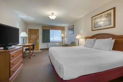 Photo 2 - SureStay Hotel By Best Western Leesville
