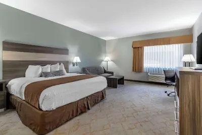 Photo 5 - Best Western Plus Victoria Inn & Suites