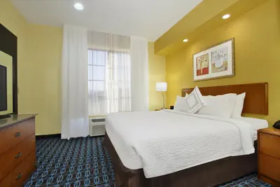 Photo 4 - Fairfield Inn & Suites by Marriott Fairfield Napa Valley