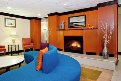 Photo 3 - Fairfield Inn & Suites by Marriott Fairfield Napa Valley