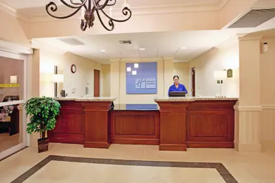 Photo 3 - Holiday Inn Express Hotel & Suites Camden-I20 (Hwy 521) by IHG