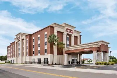 Photo 2 - Hampton Inn & Suites - Cape Coral/Fort Myers Area, FL