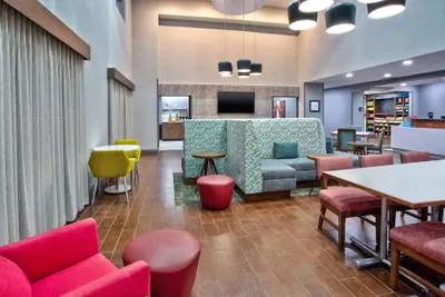 Photo 3 - Hampton Inn & Suites - Cape Coral/Fort Myers Area, FL