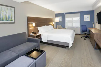 Photo 4 - Holiday Inn Express & Suites Riverhead - Long Island by IHG