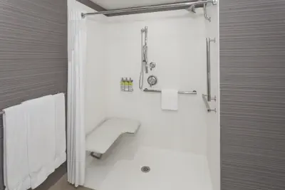 Photo 3 - Holiday Inn Express & Suites Riverhead - Long Island by IHG