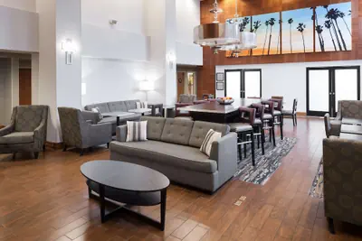 Photo 2 - Hampton Inn Los Angeles-Orange County-Cypress