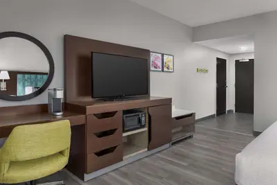 Photo 5 - Hampton Inn Birmingham I-65/Lakeshore Drive