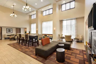 Photo 3 - Hampton Inn & Suites Largo