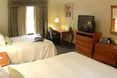 Photo 4 - Hampton Inn Jacksonville