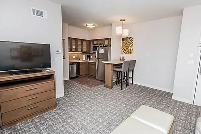 Photo 5 - Staybridge Suites Houston West / Energy Corridor by IHG