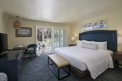 Photo 5 - Avila Lighthouse Suites