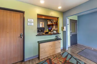 Photo 4 - Extended Stay America Select Suites - Oklahoma City - Bethany