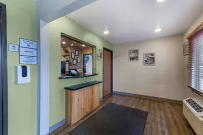 Photo 4 - Extended Stay America Select Suites - Lubbock - West