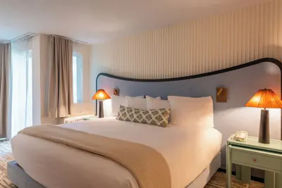 Photo 4 - The Meadowmere Resort