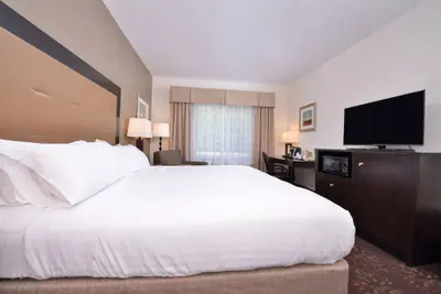 Photo 4 - Holiday Inn Express Hotel & Suites Lancaster-Lititz by IHG