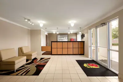 Photo 3 - Super 8 by Wyndham Lake Charles Northeast
