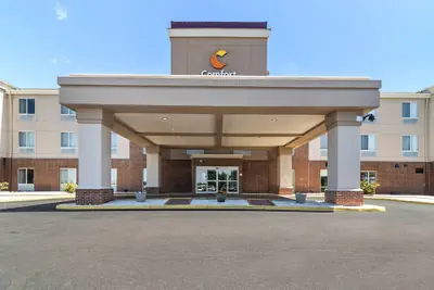 Photo 2 - Comfort Suites Mount Vernon