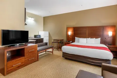 Photo 5 - Comfort Suites Eugene University