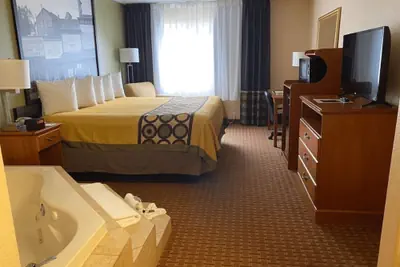Photo 5 - Super 8 by Wyndham Great Bend