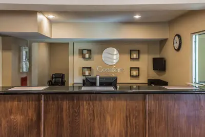 Photo 3 - Quality Inn Belle Vernon