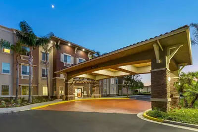 Photo 2 - Comfort Inn & Suites near Ontario Airport