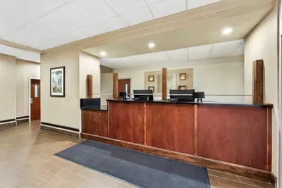 Photo 4 - Comfort Inn & Suites Tuscumbia - Muscle Shoals