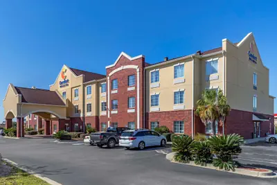 Photo 2 - Comfort Inn & Suites Orangeburg