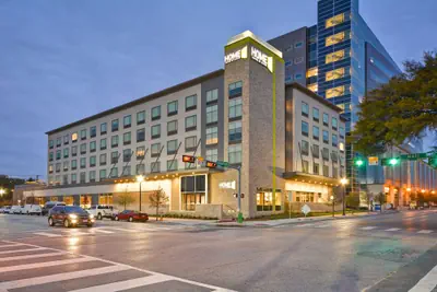 Photo 2 - Home2 Suites by Hilton Dallas Downtown at Baylor Scott & White