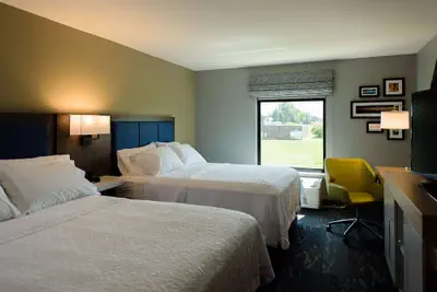 Photo 4 - Hampton Inn Superior Duluth