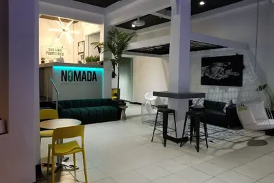 Photo 2 - Nomada Urban Beach Hostel - Adults Only