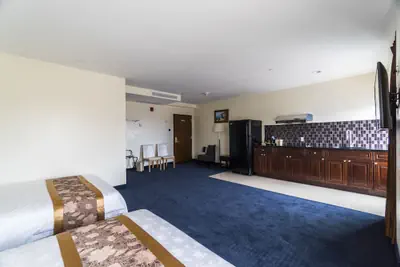 Photo 3 - John Hotel