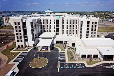 Photo 2 - Embassy Suites by Hilton Syracuse Destiny USA