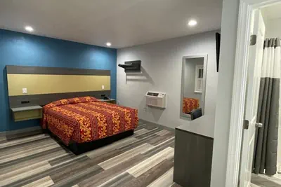 Photo 2 - Casa Bell Motel
