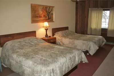 Photo 3 - Mountaineer Motel