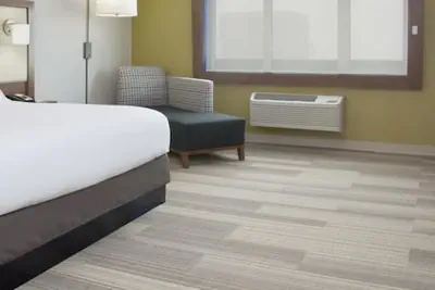 Photo 3 - Holiday Inn Express & Suites Tulsa South - Woodland Hills by IHG