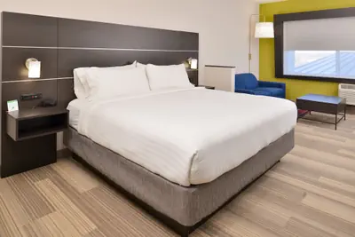 Photo 4 - Holiday Inn Express & Suites Kansas City - Lee's Summit by IHG