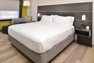Photo 5 - Holiday Inn Express & Suites Kansas City - Lee's Summit by IHG