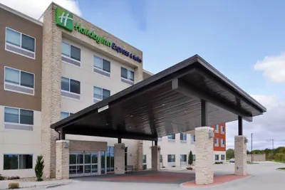 Photo 2 - Holiday Inn Express & Suites Kansas City - Lee's Summit by IHG