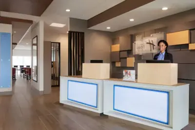 Photo 3 - Holiday Inn Express and Suites-Cincinnati NE - Red Bank Road by IHG