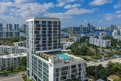 Photo 2 - Residence Inn by Marriott Miami Sunny Isles Beach