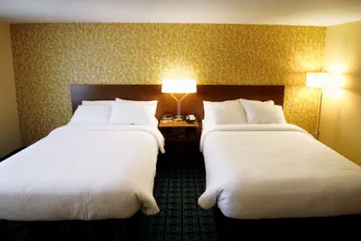 Photo 5 - Fairfield Inn & Suites by Marriott London