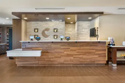 Photo 3 - Comfort Suites Florence - Cincinnati South