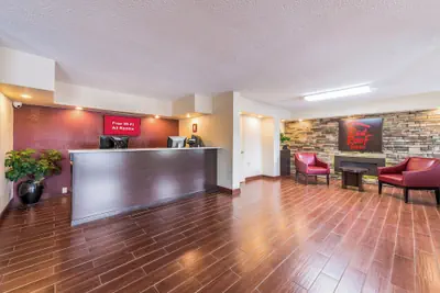 Photo 4 - Red Roof Inn Marion, IN