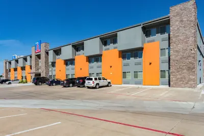 Photo 2 - Studio 6 Plano, TX