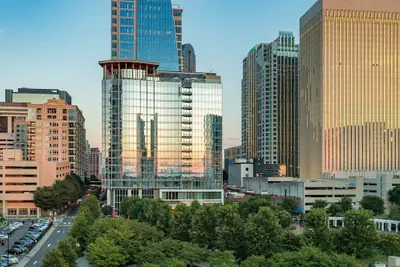 Photo 2 - Kimpton Tryon Park Hotel by IHG